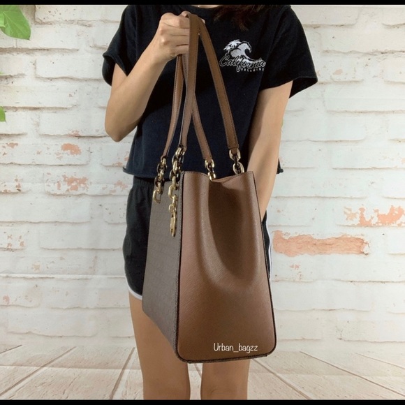 Michael Kors Sofia Large Tote - Picture 2 of 7